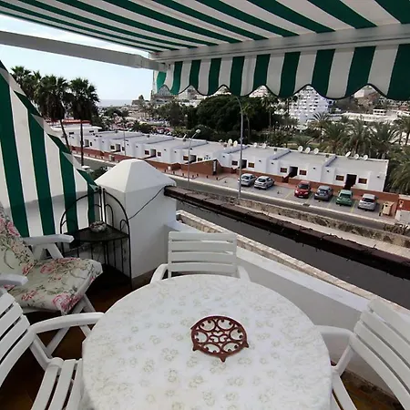 Lovely 2 Bedroom House With Private Garden Mogan