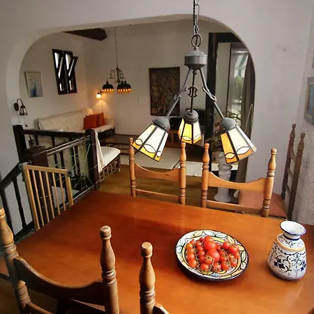 Lovely 2 Bedroom House With Private Garden * Mogan