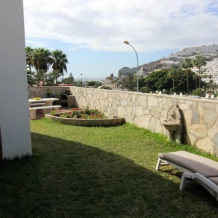 Lovely 2 Bedroom House With Private Garden Mogan