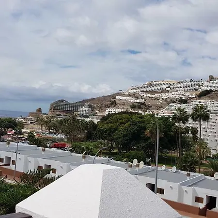 Lovely 2 Bedroom House With Private Garden * Mogan