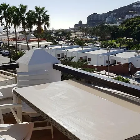 Villa Lovely 2 Bedroom House With Private Garden *