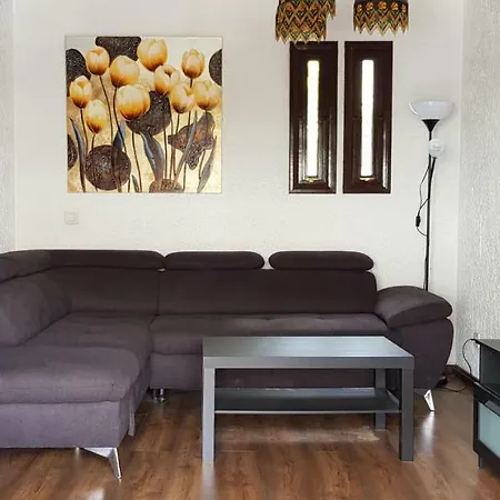 Villa Lovely 2 Bedroom House With Private Garden Mogan
