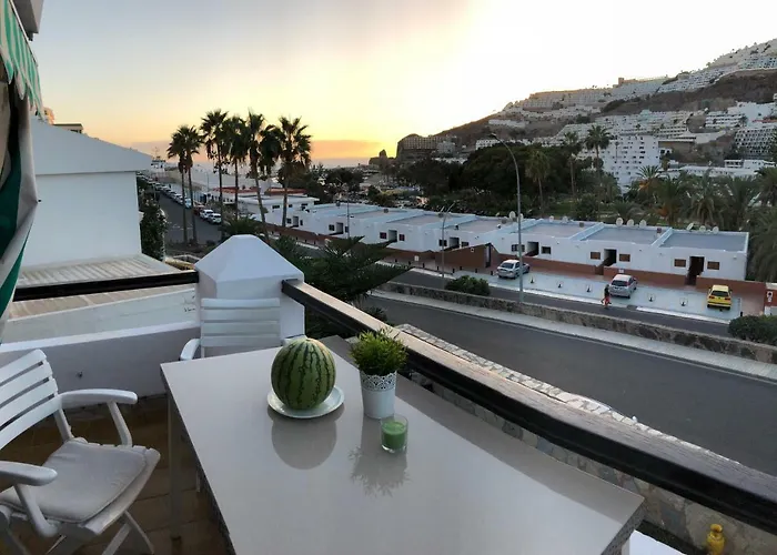 Vila Lovely 2 Bedroom House With Private Garden Mogán