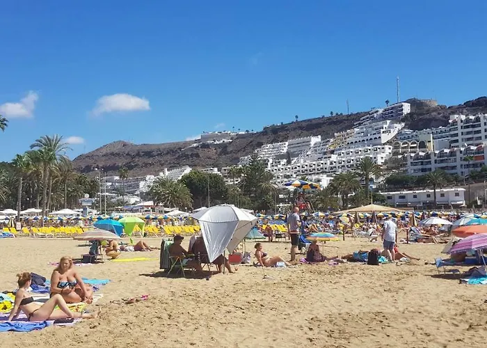 Lovely 2 Bedroom House With Private Garden