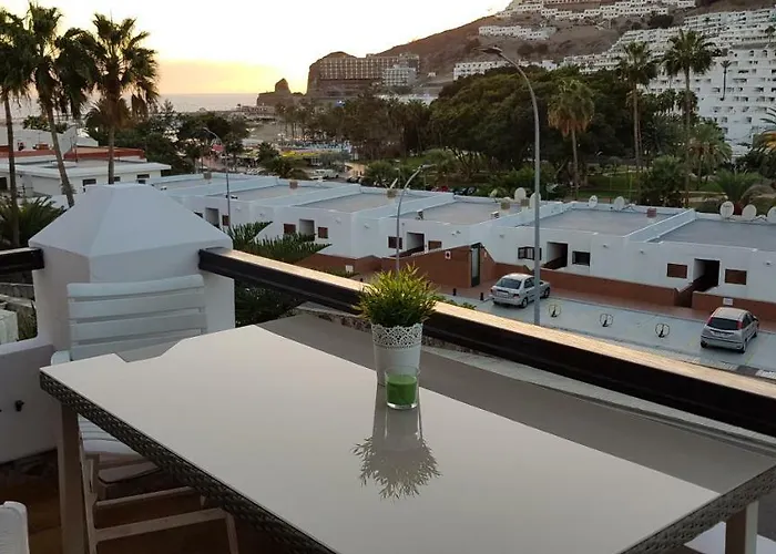 Vila Lovely 2 Bedroom House With Private Garden Mogán