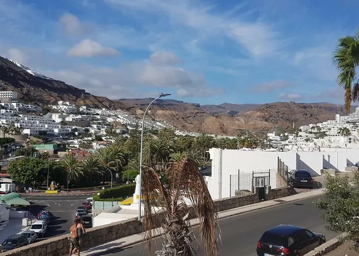 Vila Lovely 2 Bedroom House With Private Garden Mogán