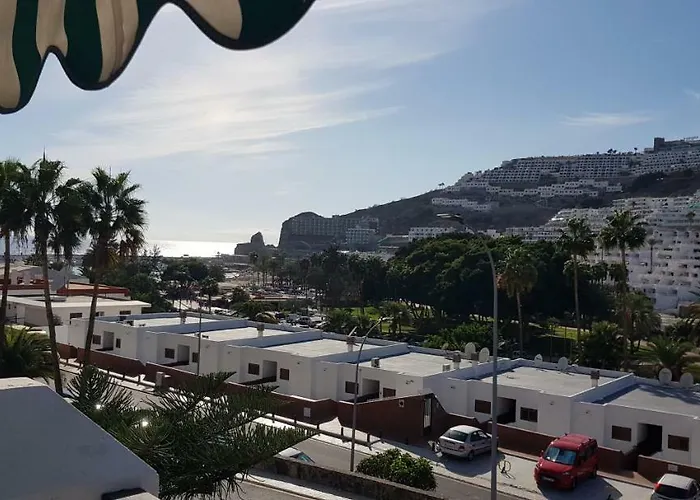 Lovely 2 Bedroom House With Private Garden Vila *