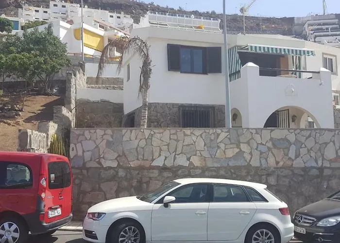 Vila Lovely 2 Bedroom House With Private Garden