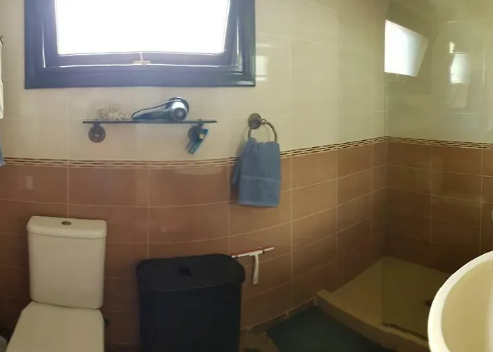 Vila Lovely 2 Bedroom House With Private Garden